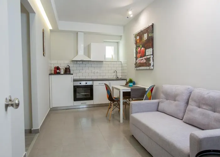 Raise Boutique Rooms In The Center Of Athens